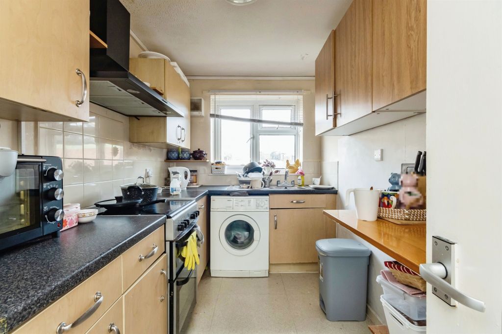 Property photo 2 of 13