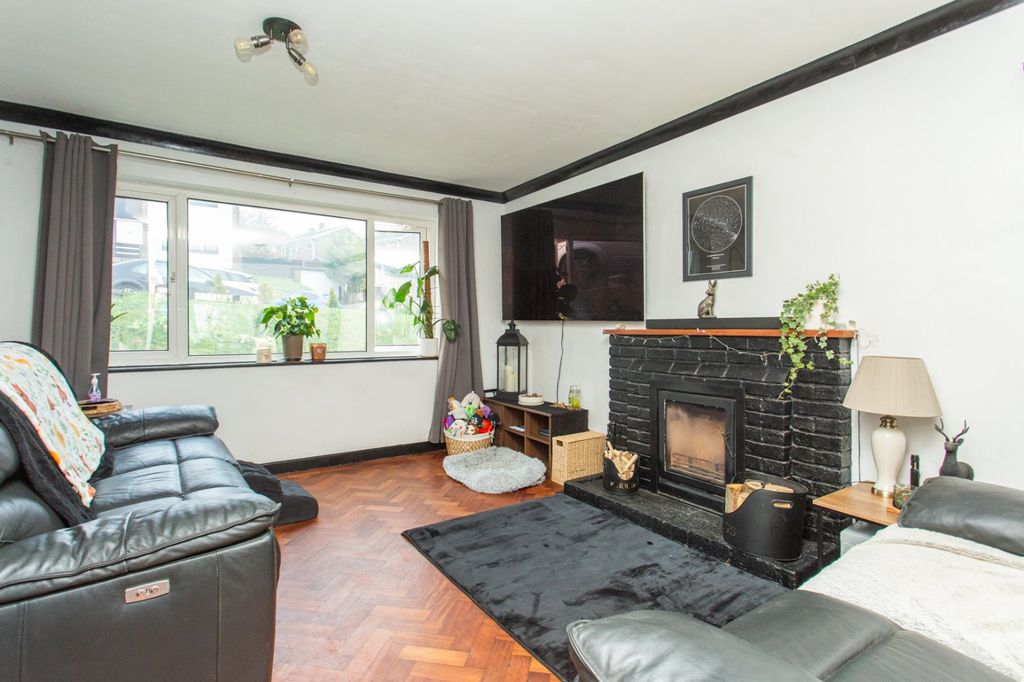 Property photo 3 of 20 Picture 3