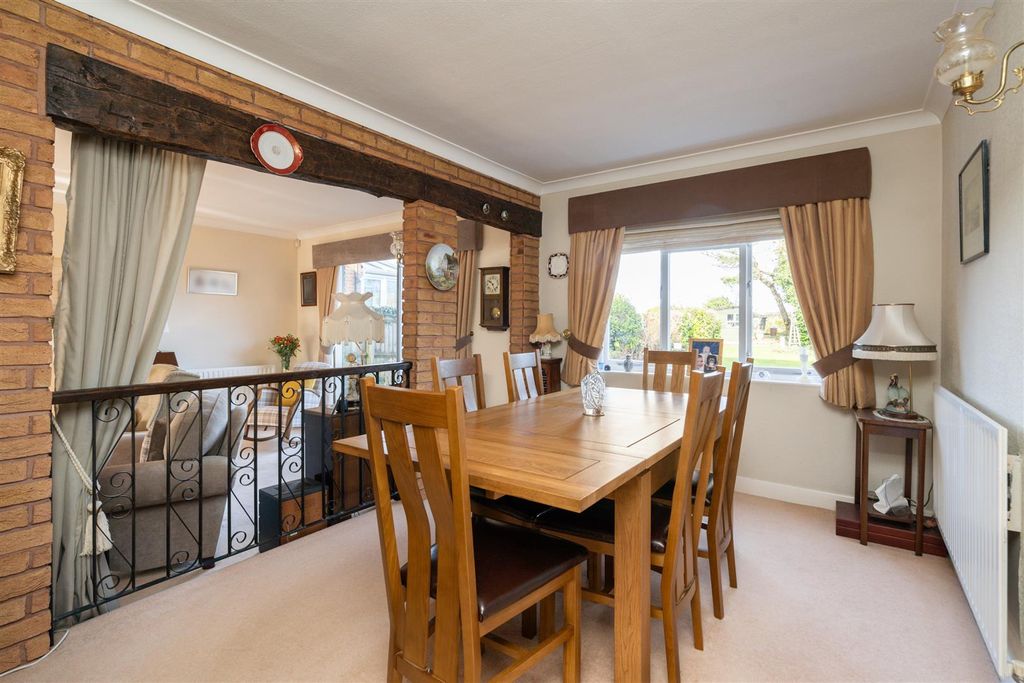 Property photo 3 of 18 3 Gentleshaw Lane_24.Jpg