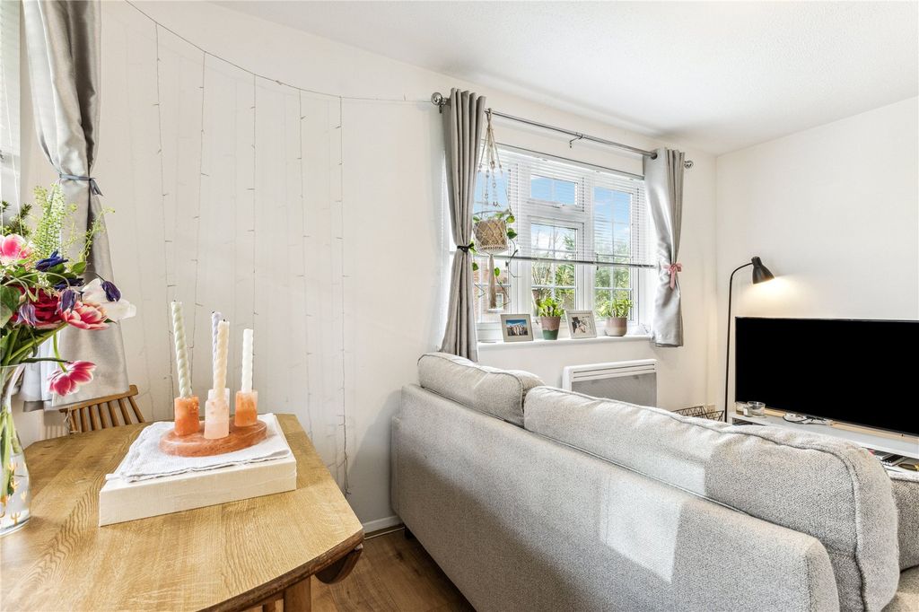 Property photo 3 of 12 Reception-Dining