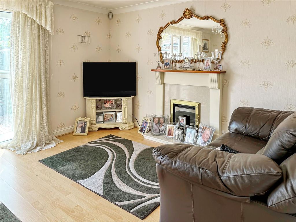 Property photo 3 of 9 9.Jpg
