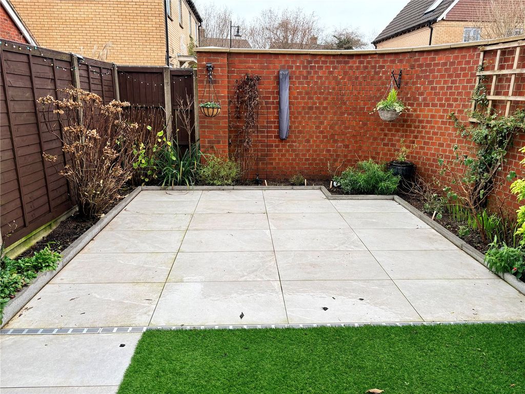 Property photo 2 of 9 Picture 2