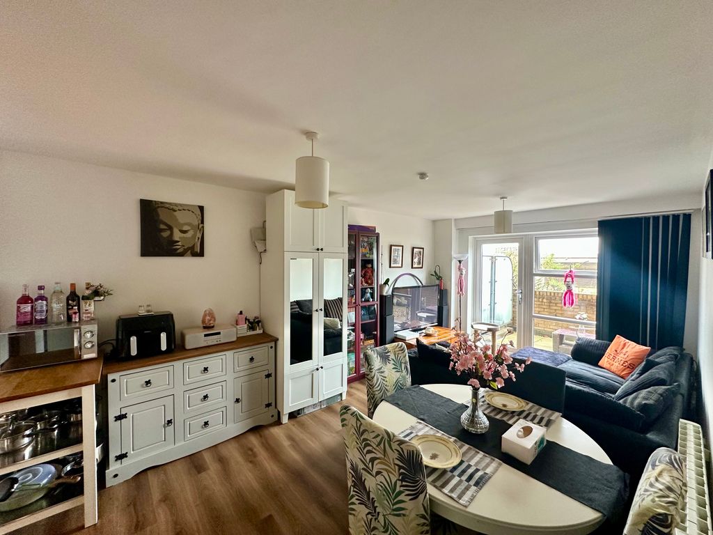 Property photo 2 of 26 Img_4834