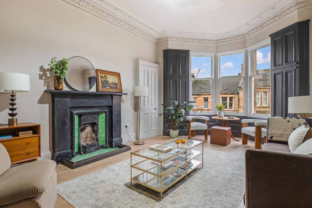 Property photo 2 of 36