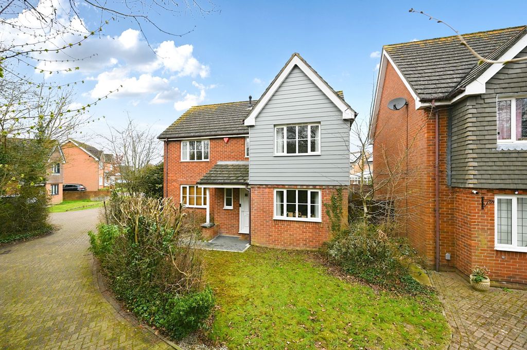 Property photo 1 of 23