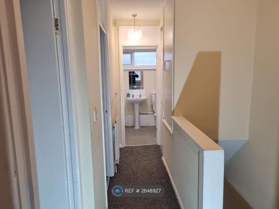 Property photo 3 of 4