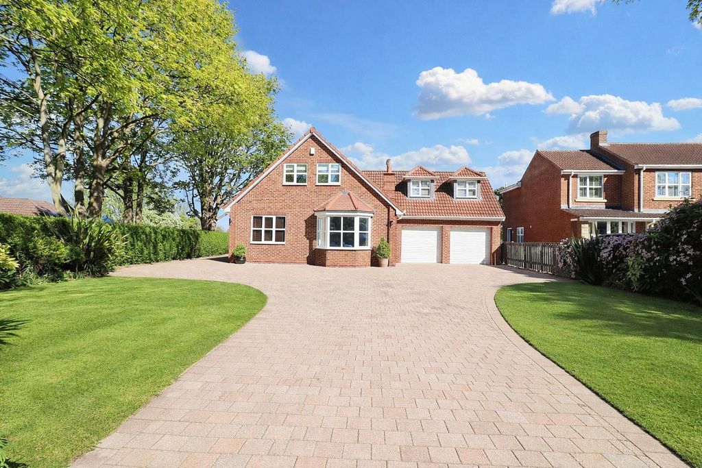 Property photo 1 of 45