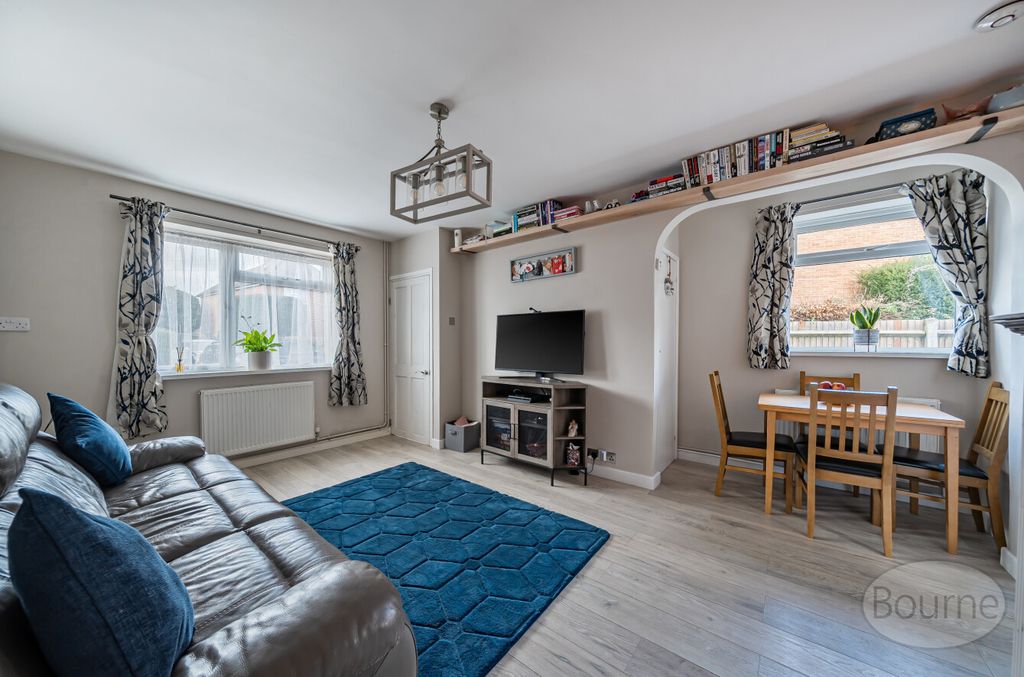 Property photo 3 of 22 3A7dc49c-223E-433...