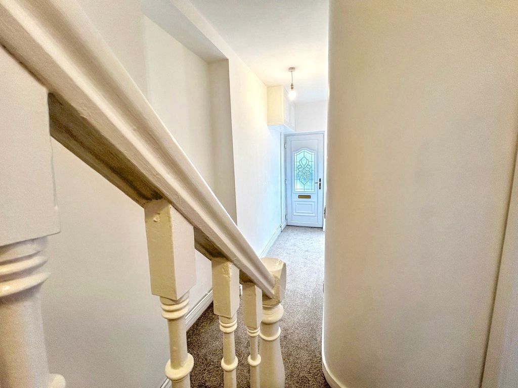 Property photo 3 of 15 Hallway