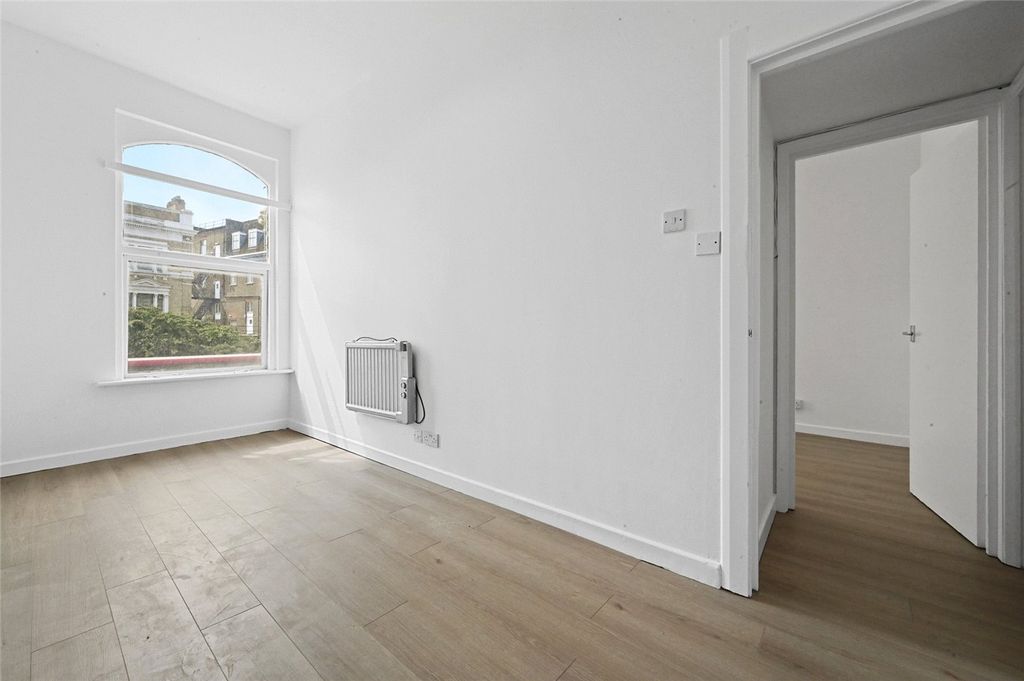 Property photo 2 of 8 Picture No. 07