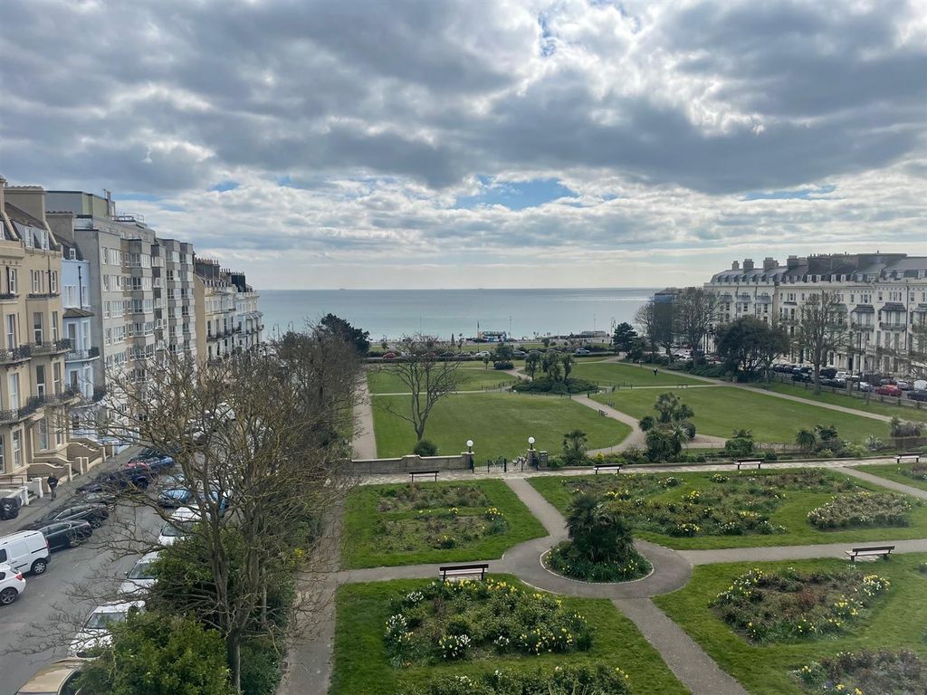 Property photo 2 of 17 1.Jpg