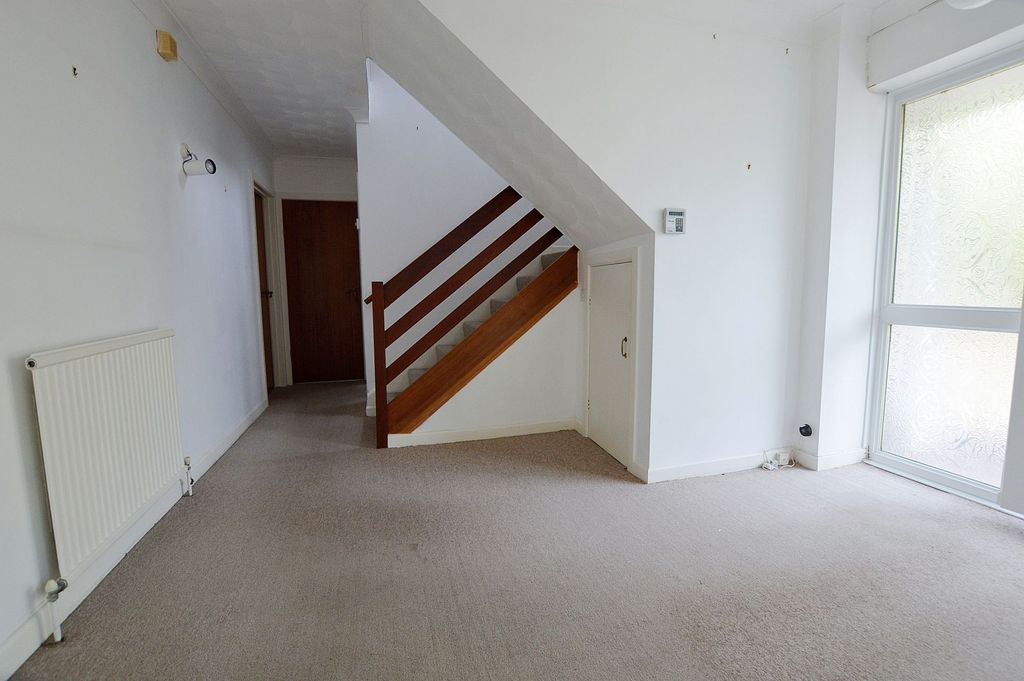 Property photo 3 of 26