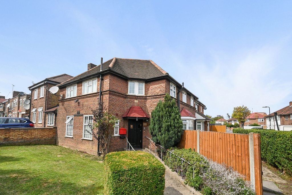 Property photo 3 of 20