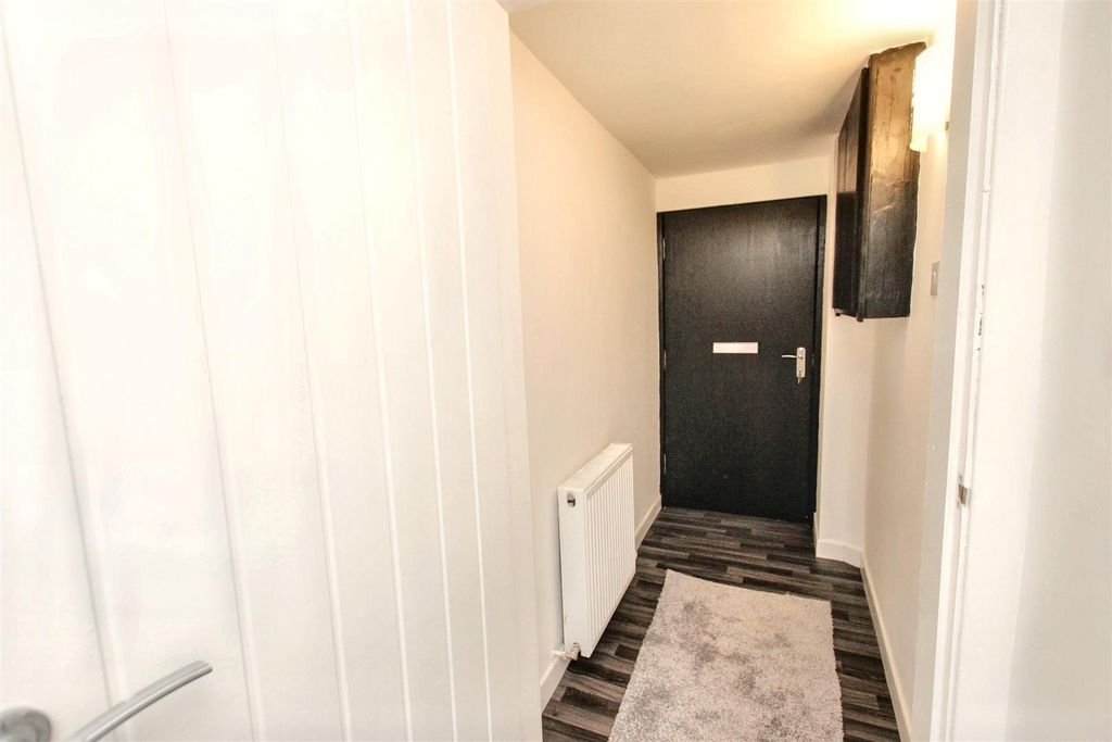 Property photo 2 of 20 2- Entrance.Jpg
