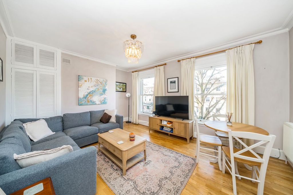 Property photo 2 of 7