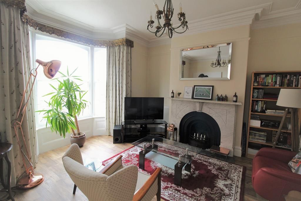 Property photo 2 of 7