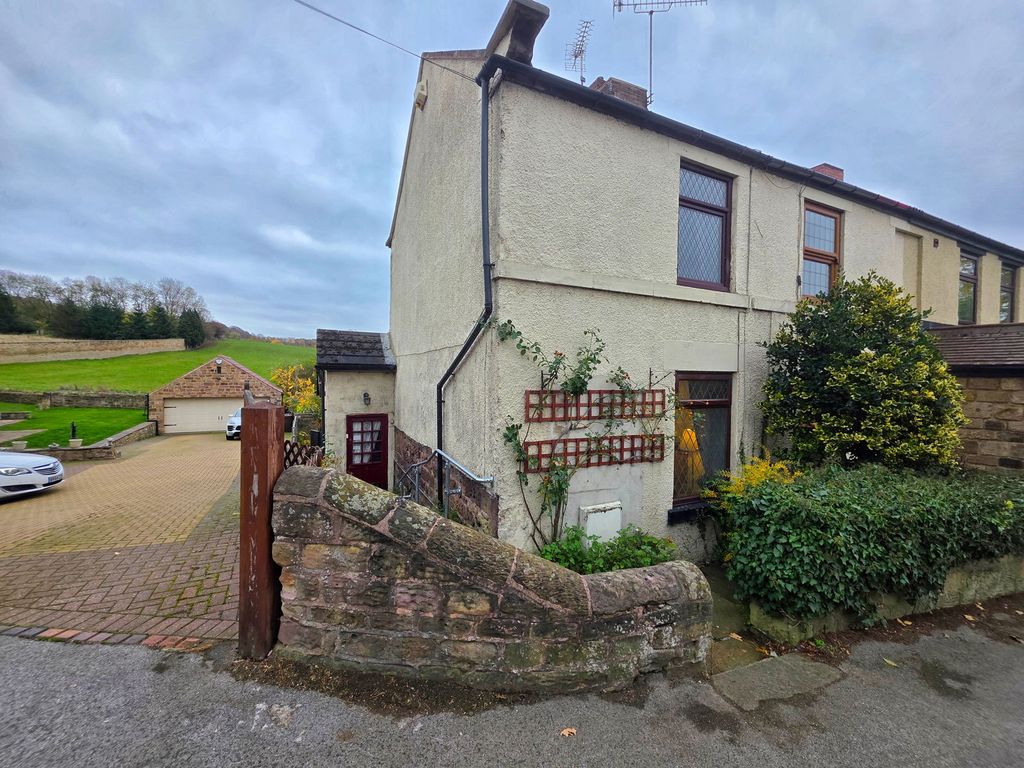 Property photo 2 of 16