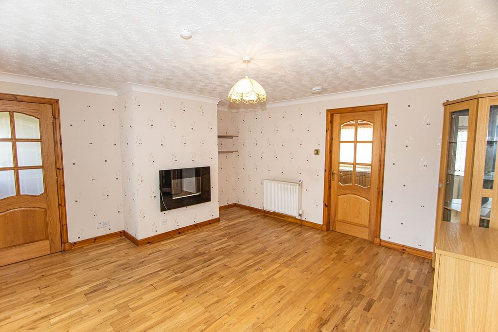 Property photo 2 of 14 Not Specified