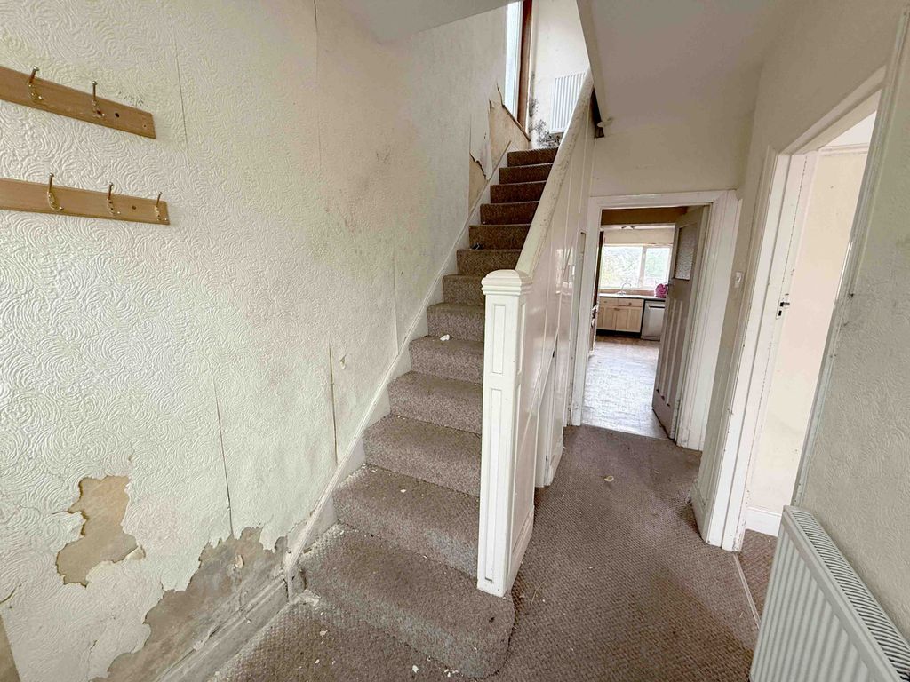 Property photo 2 of 11 Gallery