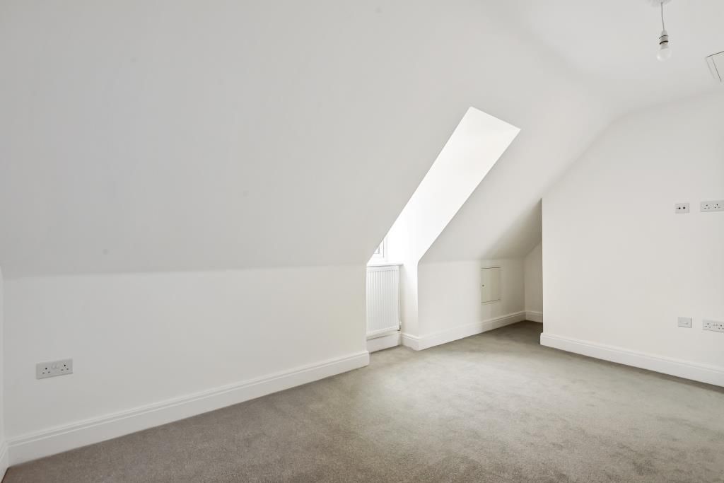 Property photo 2 of 11 Bedroom 2