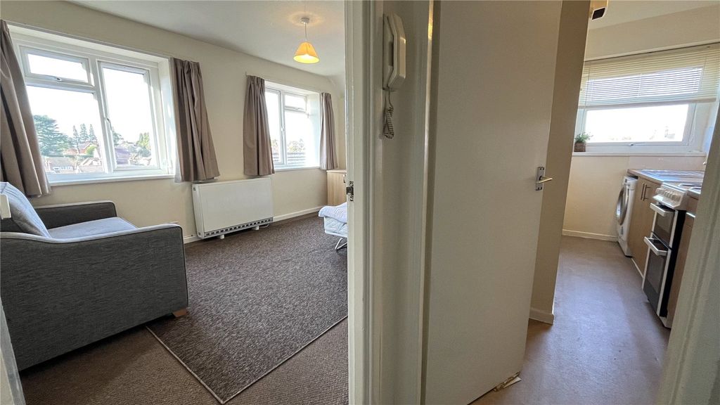 Property photo 3 of 7 Picture No. 06