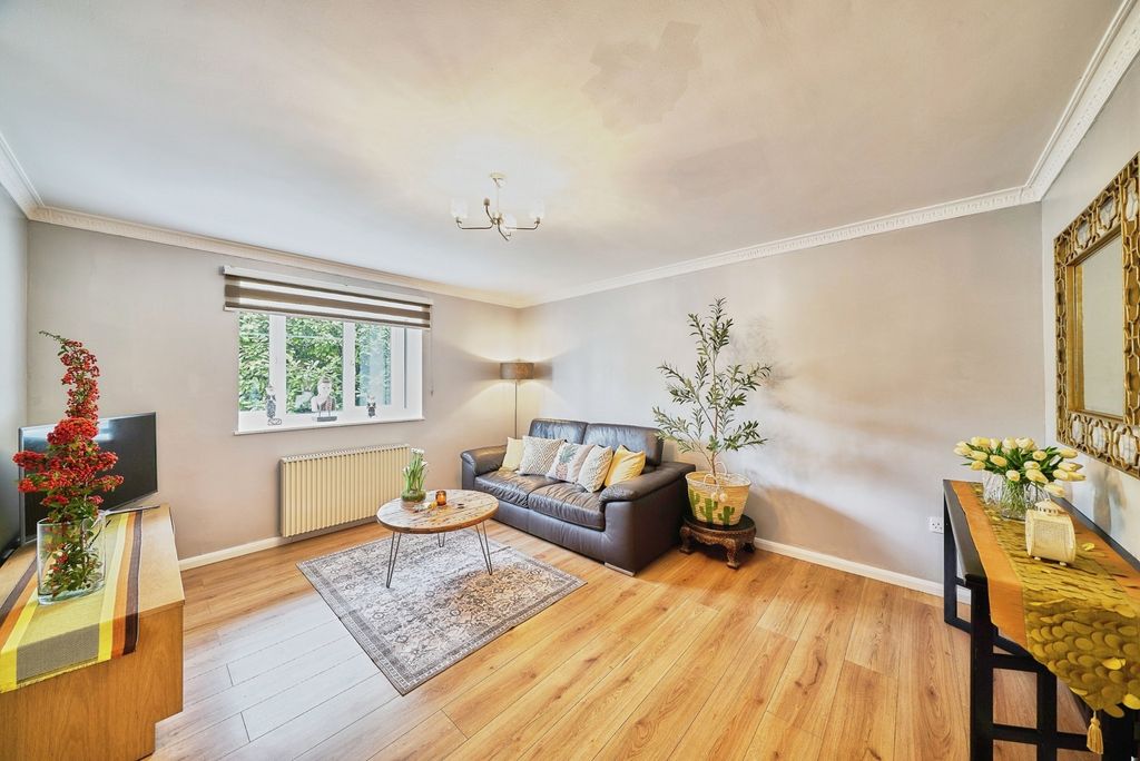 Property photo 1 of 15 Photo