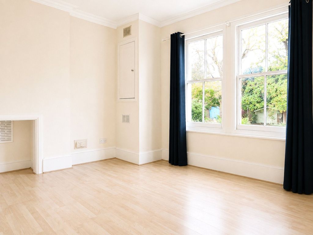 Property photo 2 of 8 Reception Room