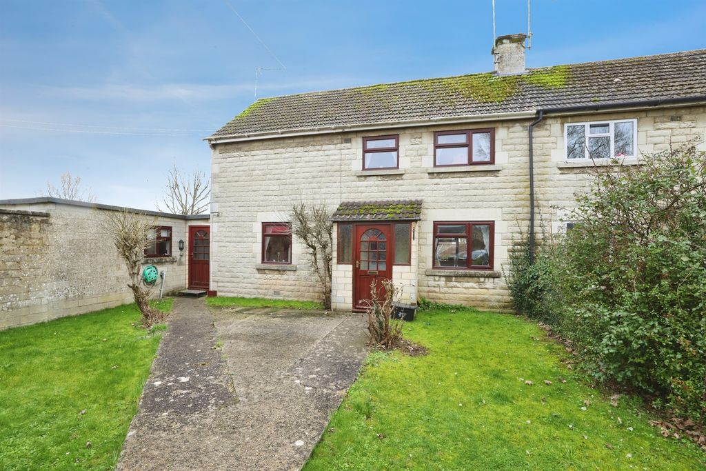 Property photo 2 of 20