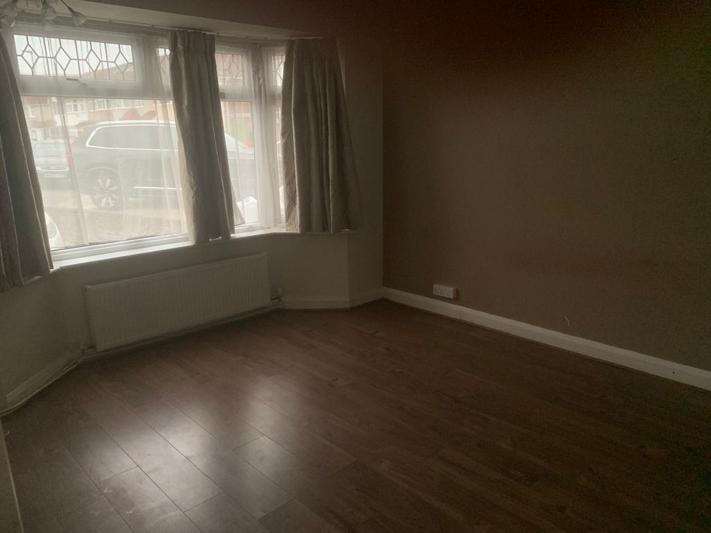 Property photo 1 of 12 House To Rent Meadowbank Garden