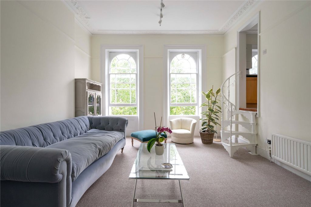 Property photo 1 of 6 Picture No. 09