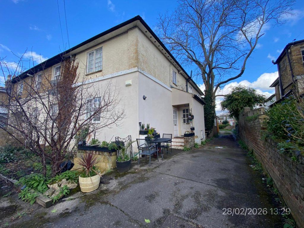 Property photo 1 of 5
