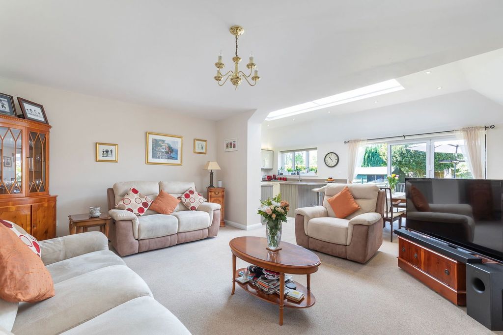 Property photo 3 of 15