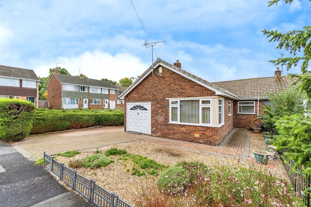 Property photo 1 of 17