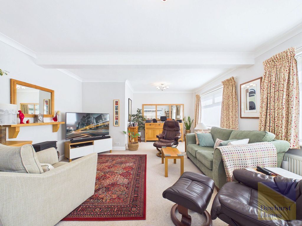 Property photo 2 of 30