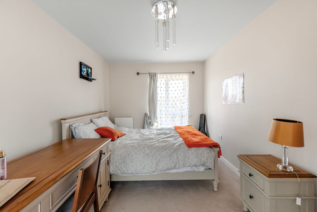 Additional image 13 of 4 bed semi-detached house for saleHall Lane, Kettering NN15