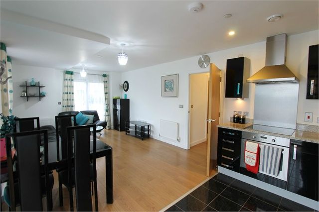 Property photo 2 of 8