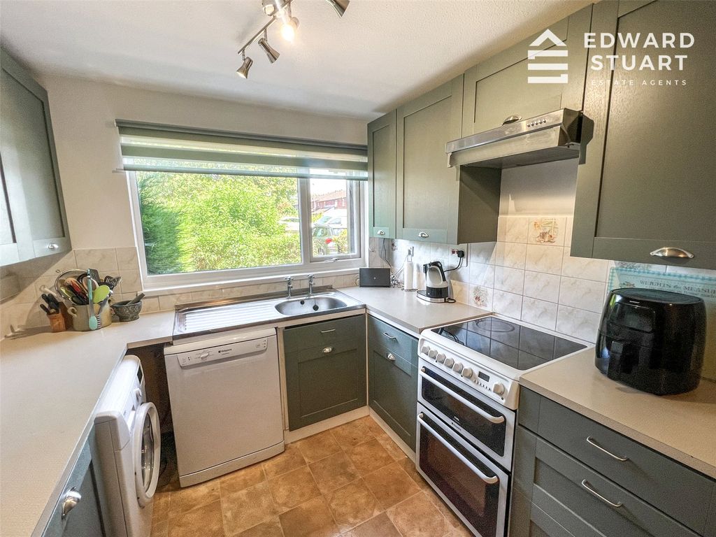 Property photo 2 of 11 Picture No. 26