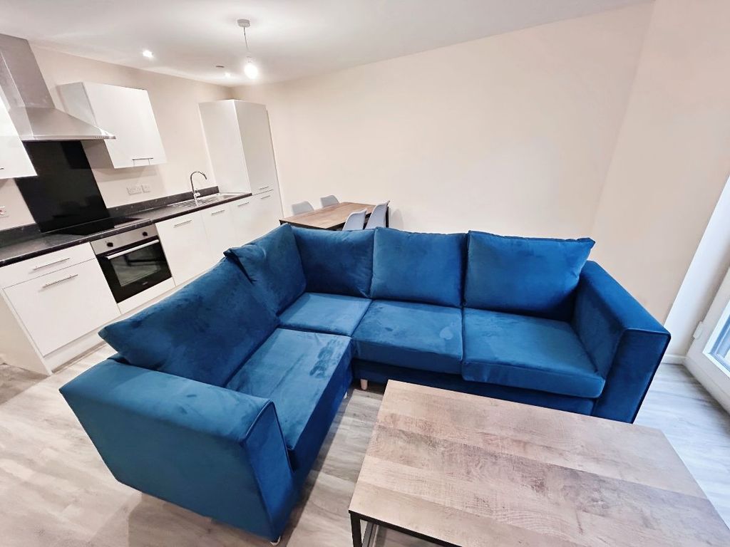 Property photo 2 of 11