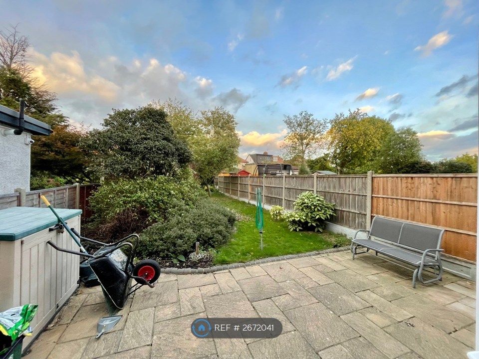 Property photo 2 of 11