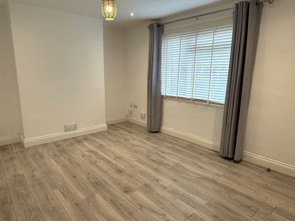 Property photo 3 of 12 Not Specified