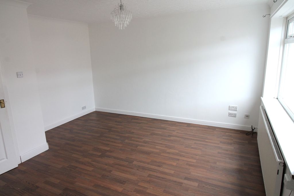 Property photo 2 of 14 Img_1457