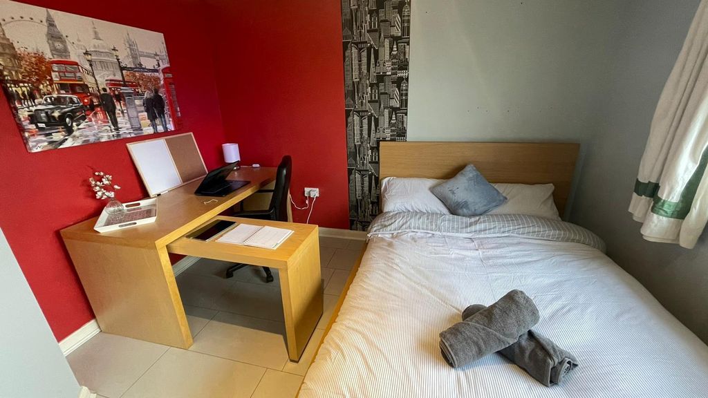 Property photo 3 of 9 Image