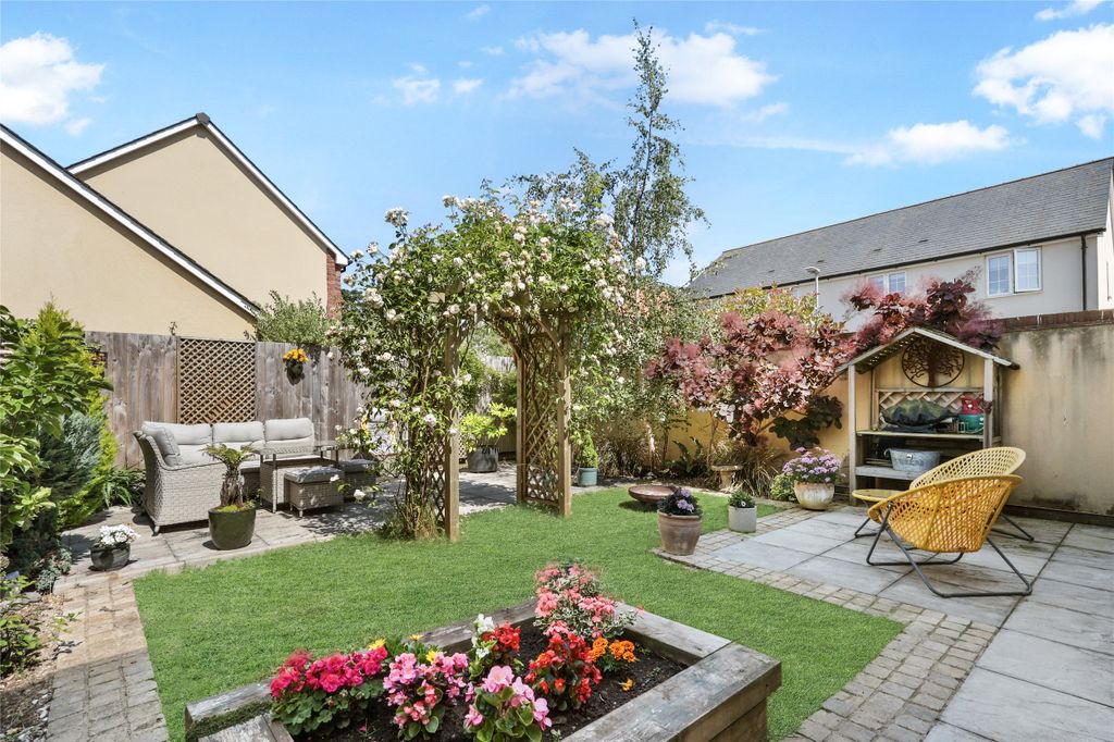 Property photo 3 of 16 Picture No. 23