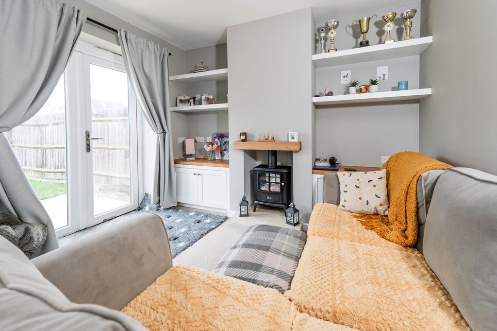 Property photo 2 of 13 Living Room