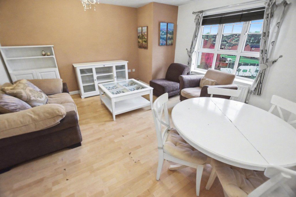 Property photo 2 of 13 Lounge