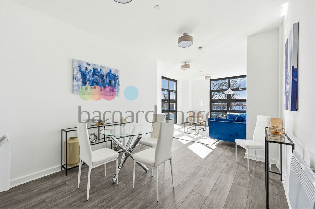 Property photo 1 of 10 Reception Room