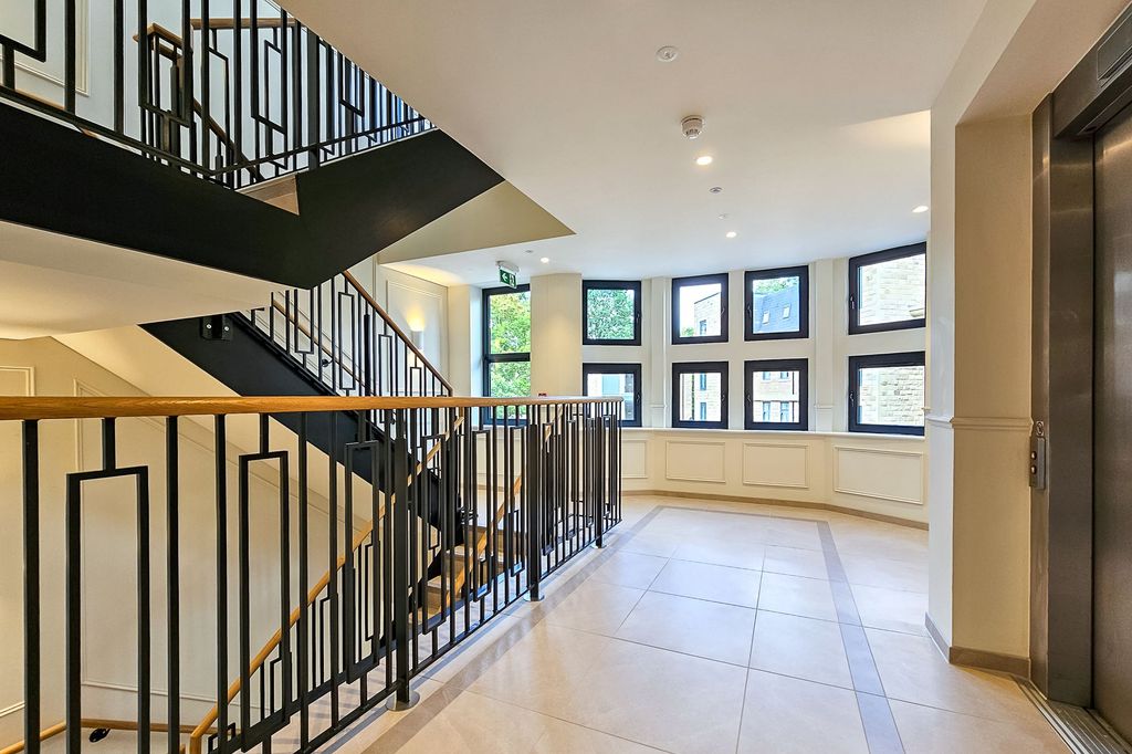 Additional image 14 of 2 bed flat to rent11 Windsor Court, Clarence Drive HG1