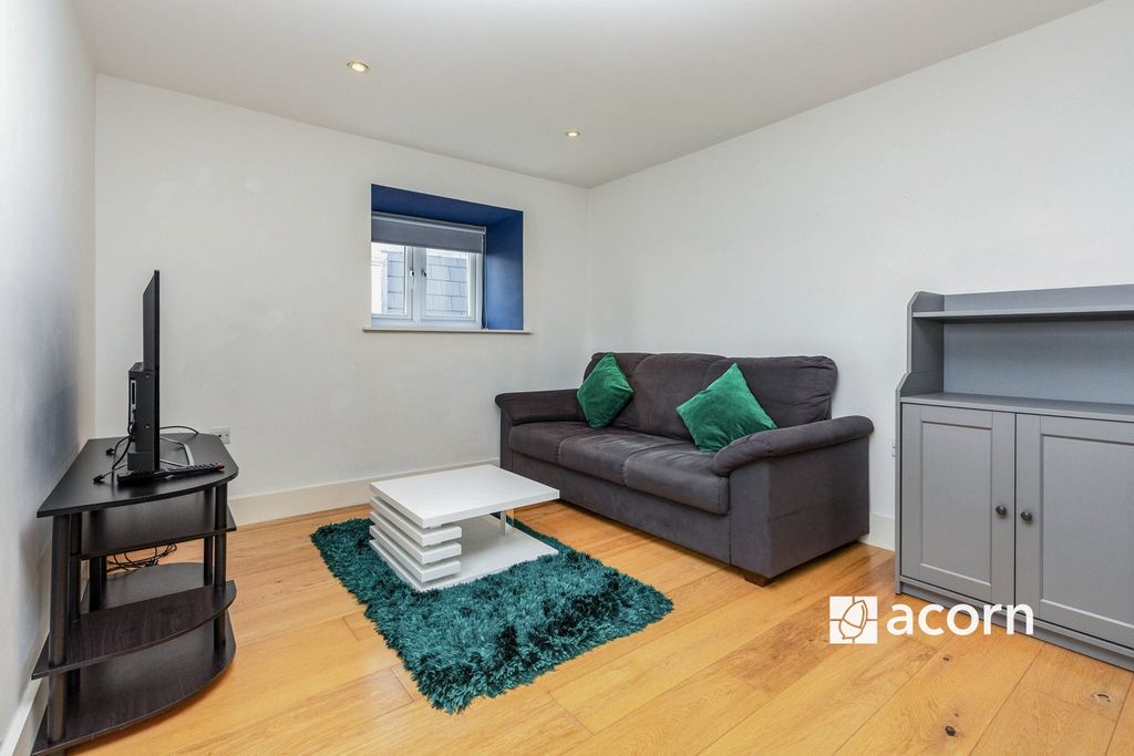 Property photo 3 of 10 Lcmo8223