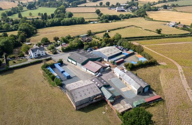 Property photo 3 of 7