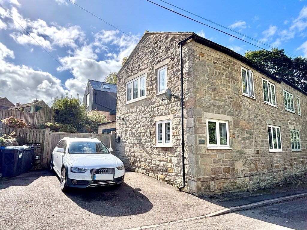 Property photo 2 of 22